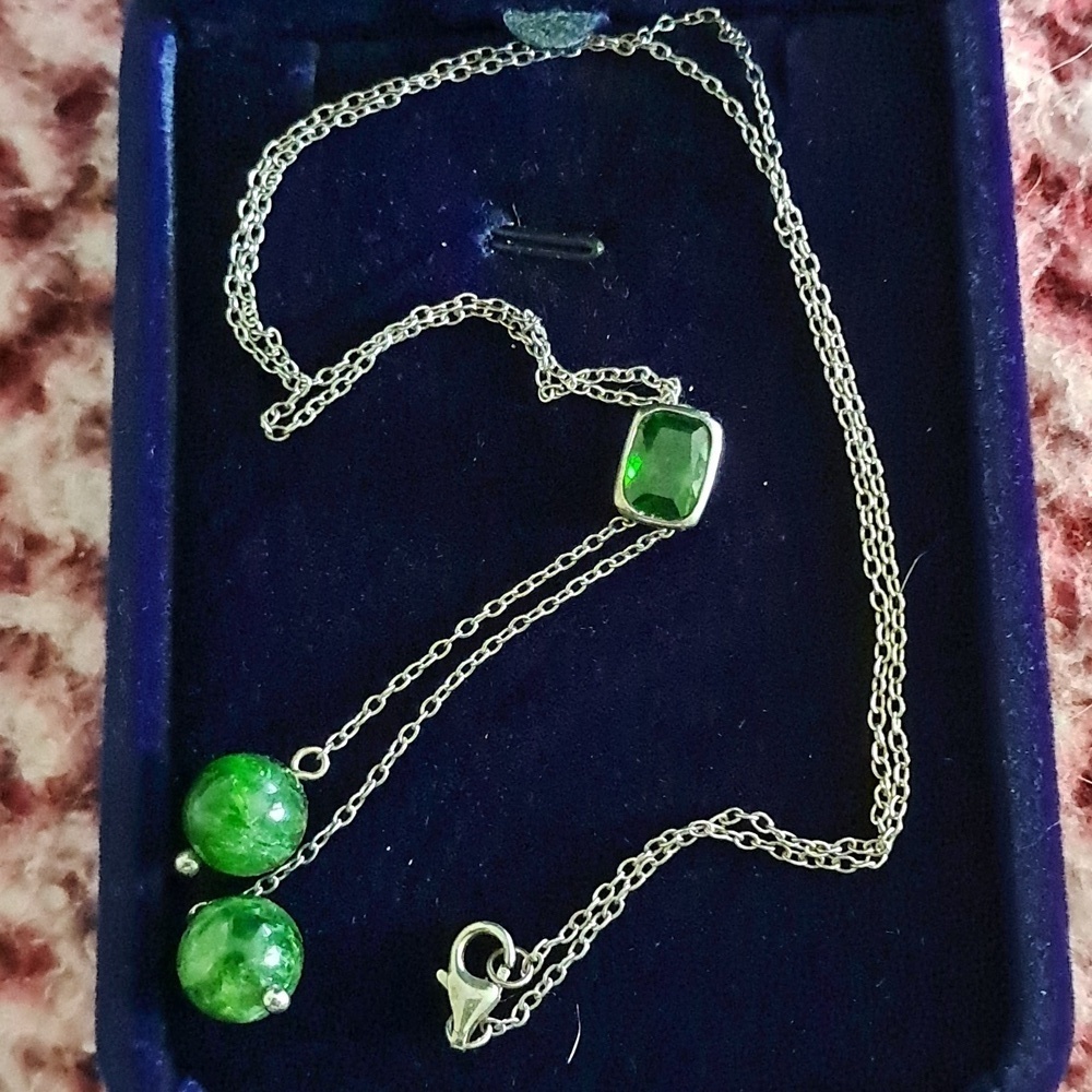 Chrome Diopside Lariat Necklace 18" In Rhodium Over 925 Sterling Silver - Picture 8 of 8